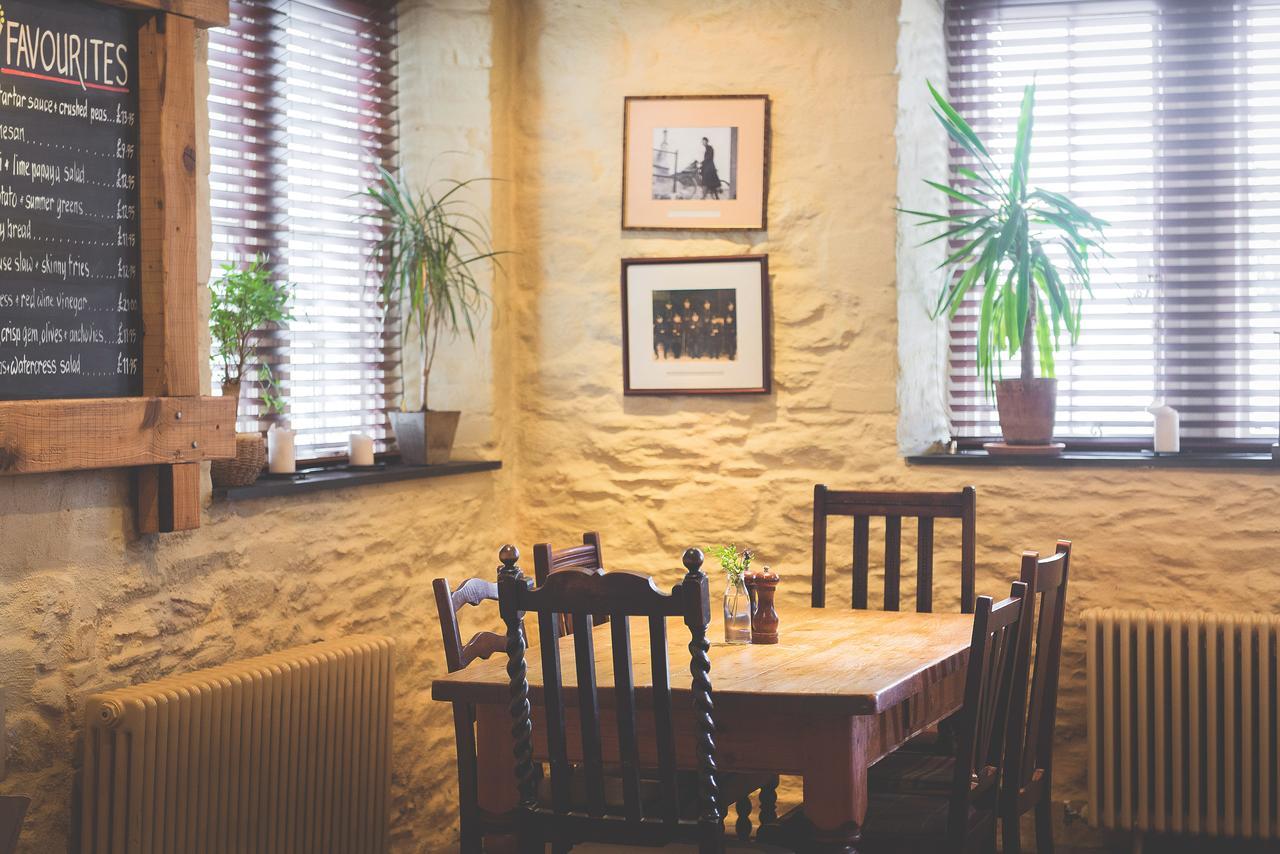 Rose And Crown Yealmpton Hotel Exterior photo